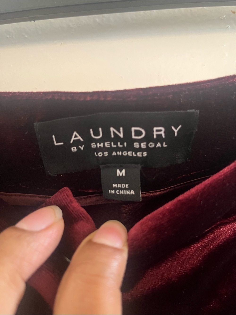 Laundry By Shelli Segal Burgundy Velvet Straight Leg Pants - Picture 4 of 6